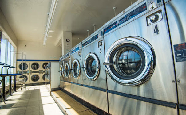 干洗机怎么以最短的时间烘干衣物？